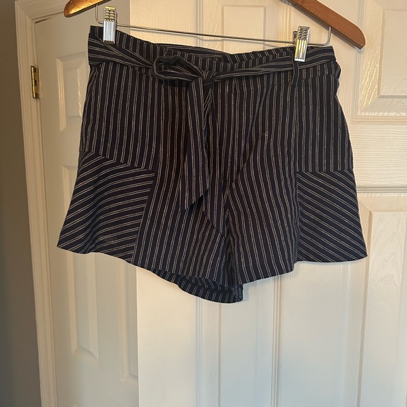 Parker Shorts - Picture 5 of 5